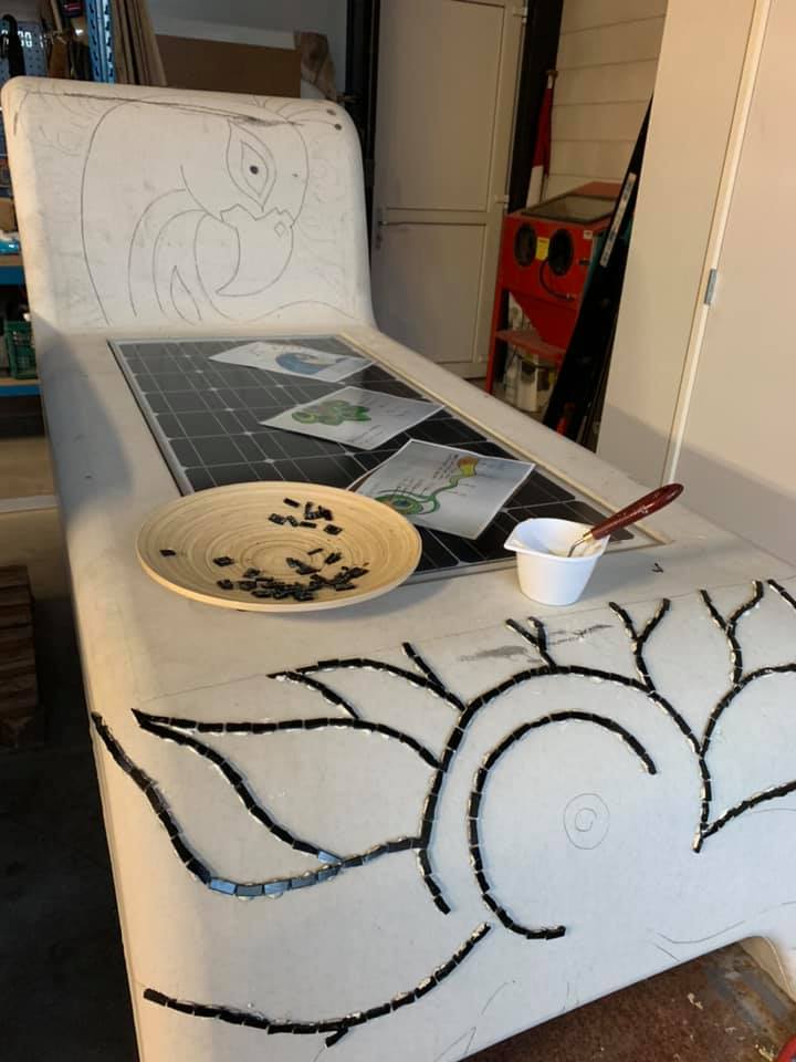 Eerste divan met zonnepaneel voor Solar Art in Woerden
